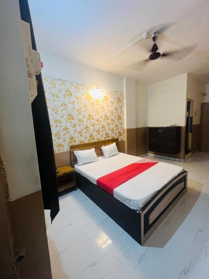 Phursungi Hotel Royal Lodging מראה חיצוני תמונה